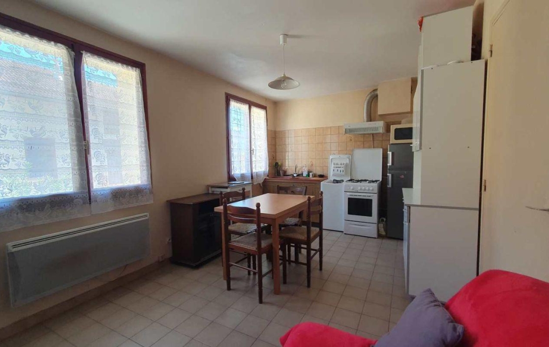 OVALIE IMMOBILIER : Appartement | QUIE (09400) | 33 m2 | 340 € 