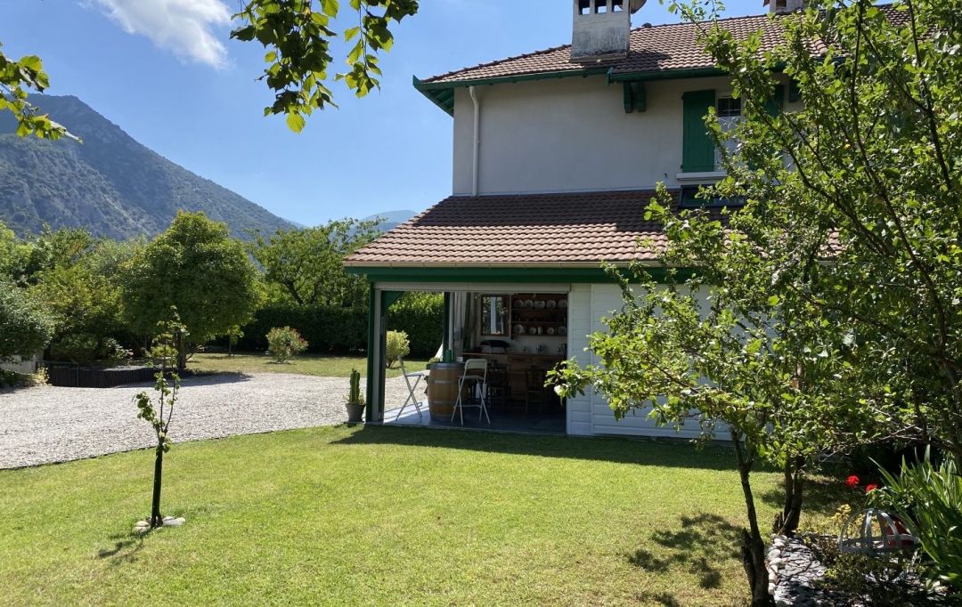 OVALIE IMMOBILIER : House | TARASCON-SUR-ARIEGE (09400) | 110 m2 | 226 000 € 